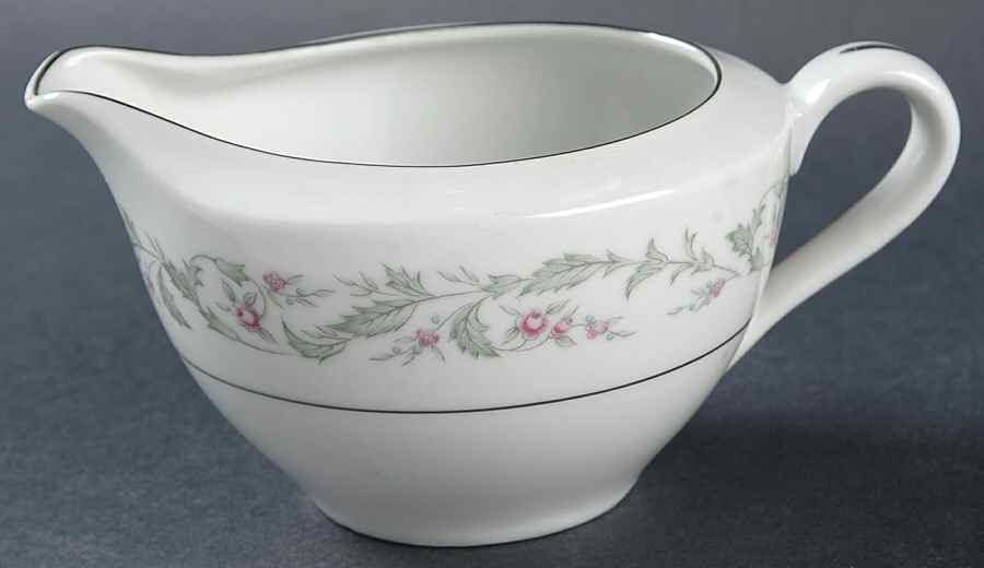 Westbury Creamer by Rose (Japan)-1