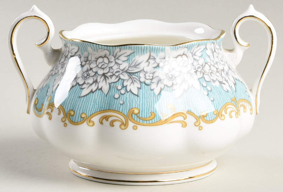Enchantment Sugar Bowl No Lid by Royal Albert-1