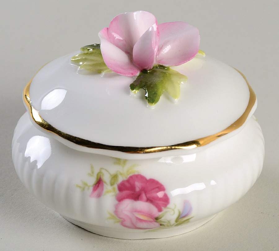 Flower of The Month (Newer, Montrose) 1" Round Box & Lid by Royal Albert-1