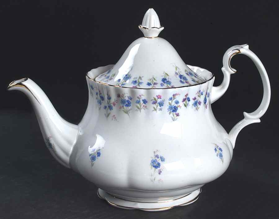 Memory Lane Teapot & Lid by Royal Albert-1