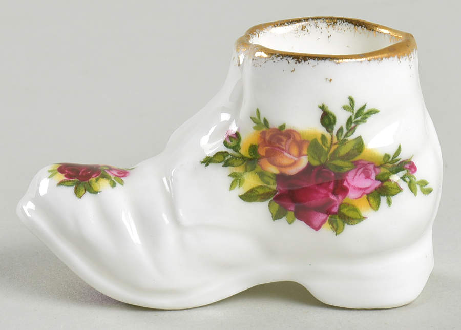 Old Country Roses Small Shoe by Royal Albert-1