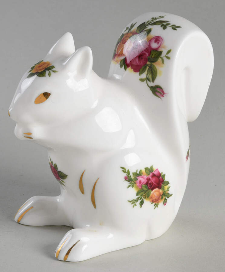 Old Country Roses Squirrel Figurine by Royal Albert-1
