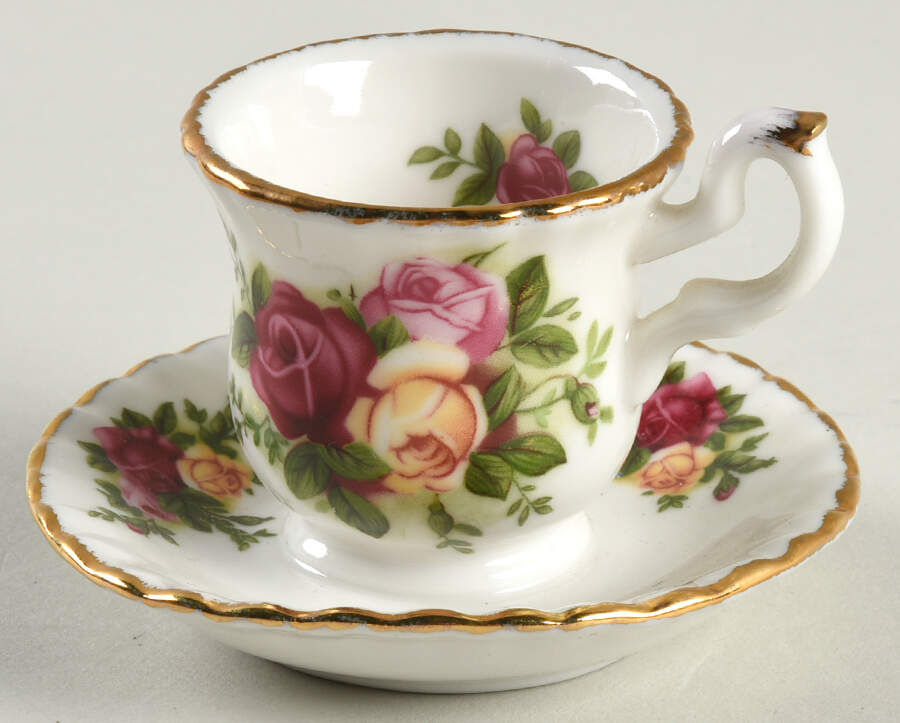 Old Country Roses Teacup & Saucer Ornament by Royal Albert-1
