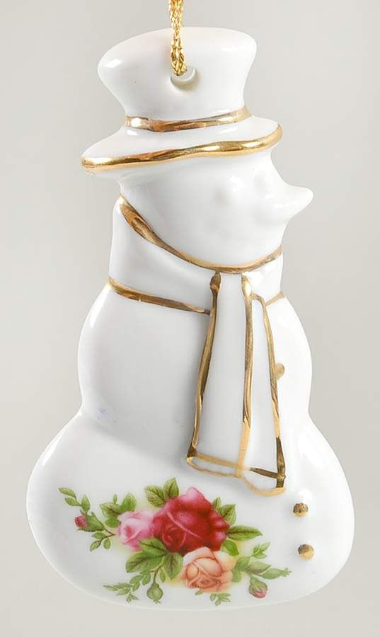 Old Country Roses Fine China Ornament by Royal Albert-1