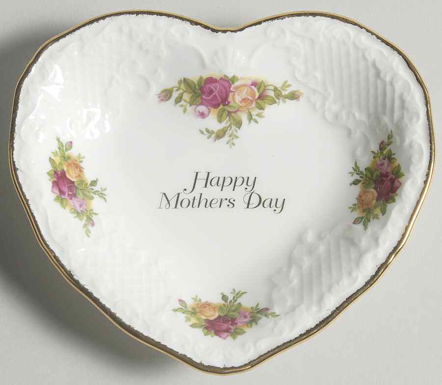 Old Country Roses Heart Shaped Dish by Royal Albert-1