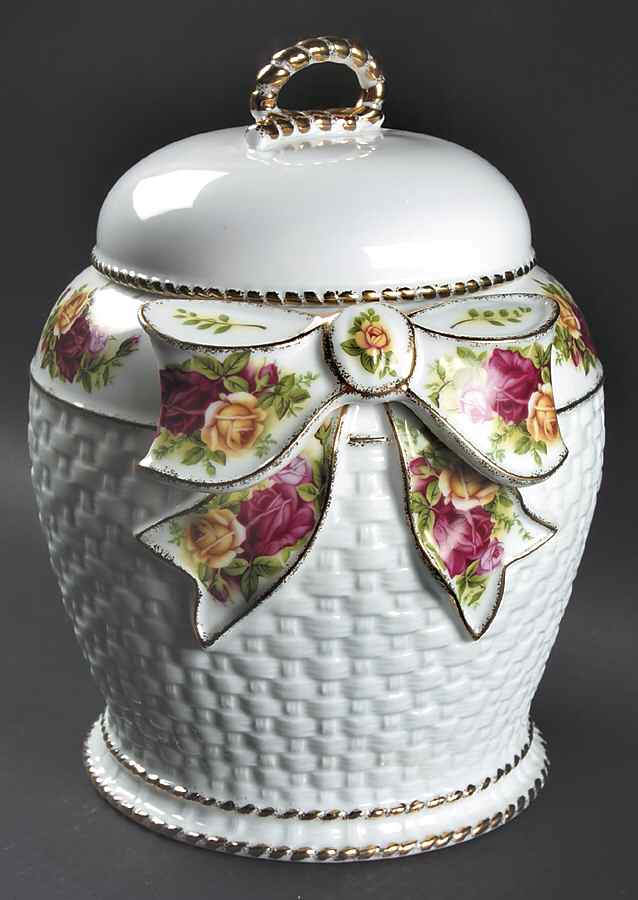 Old Country Roses Biscuit Barrel & Lid by Royal Albert-1