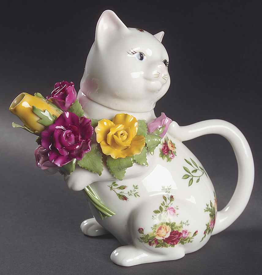 Old Country Roses Figural Teapot & Lid by Royal Albert-1
