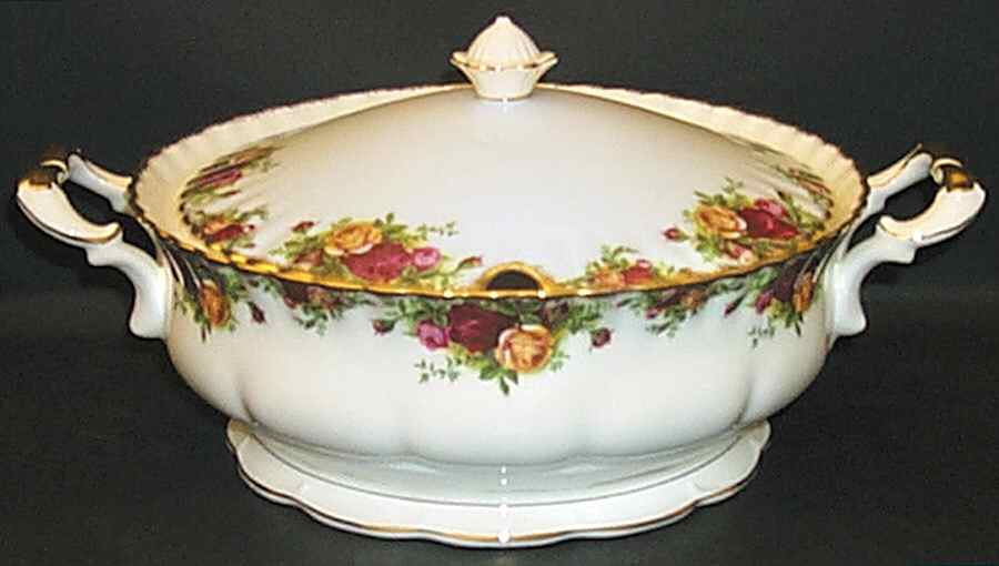 Old Country Roses Tureen & Lid by Royal Albert-1