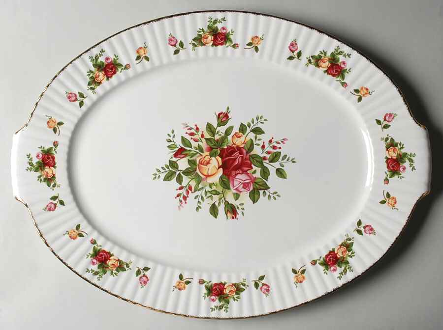 Old Country Roses 19" Oval Fluted Handled Serving Platter by Royal Albert-1
