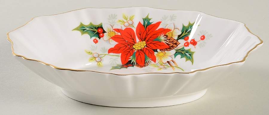 Yuletide (Fluted and Ribbed) 5" Oval Sweet Meat Dish by Royal Albert-1