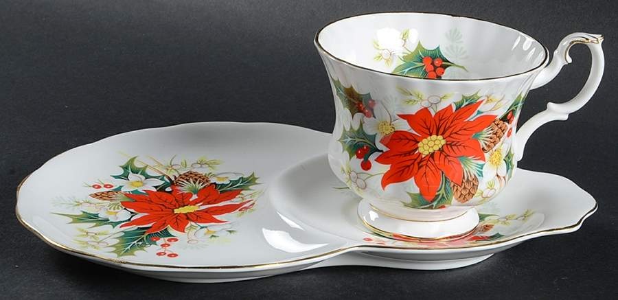 Yuletide (Fluted and Ribbed) Dessert Plate & Cup Set by Royal Albert-1