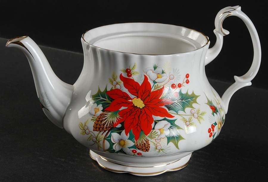 Yuletide (Fluted and Ribbed) Small Teapot No Lid by Royal Albert-1