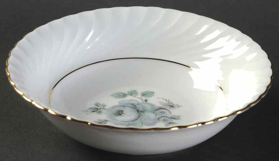 First Love Coupe Cereal Bowl by Royal Bayreuth-1