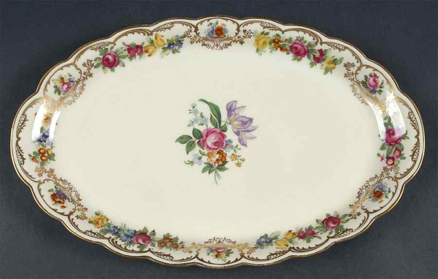 Nurenberg 12" Oval Serving Platter by Royal Bayreuth-1