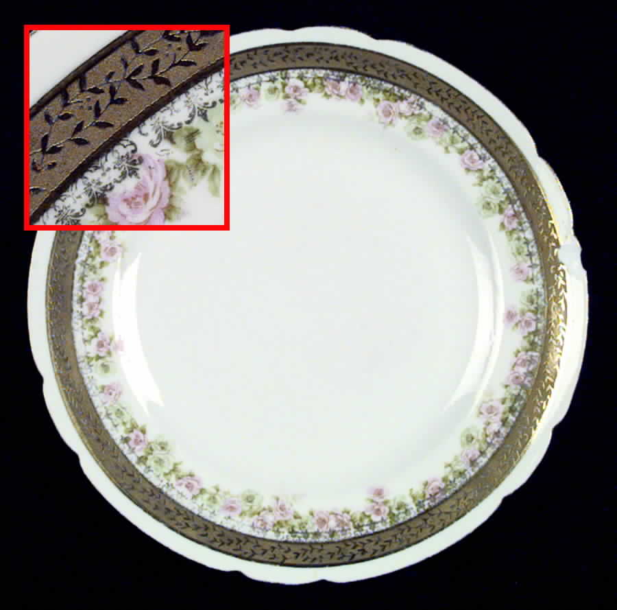 ROB47 Dinner Plate by Royal Bayreuth-1