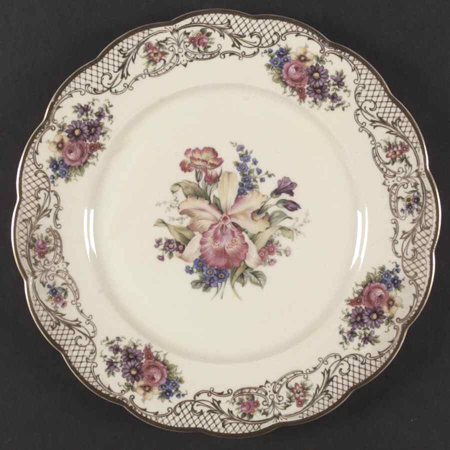 The Rosalie Dinner Plate by Royal Bayreuth-1