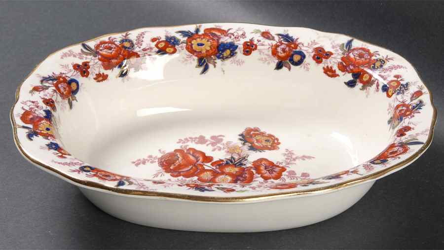 Majestic 9" Oval Vegetable Bowl by Royal Cauldon-1