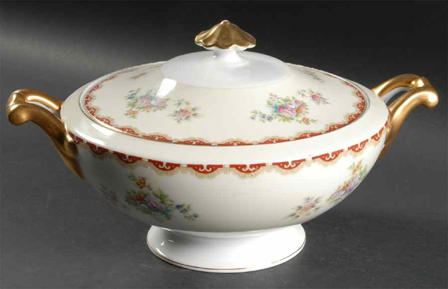 Rutland (Smooth Verge, Japan) Round Covered Vegetable by Royal Embassy-1
