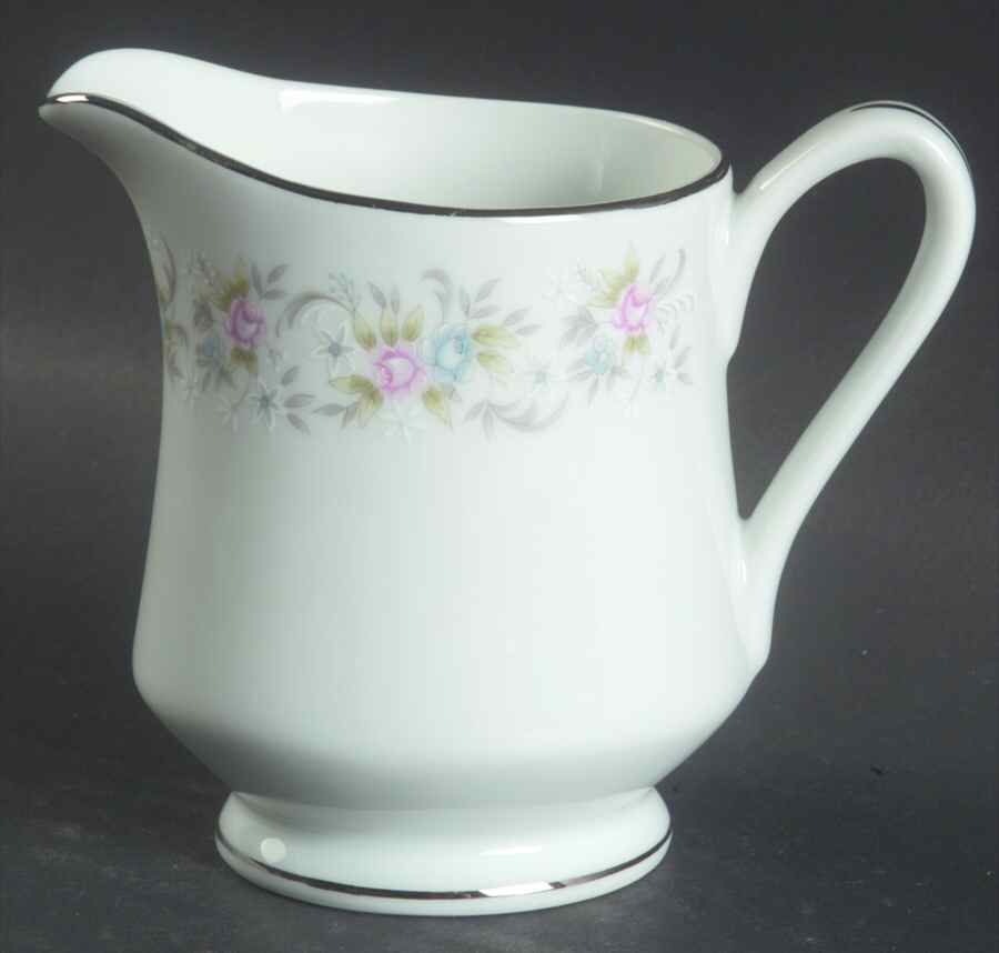 Suzanne Creamer by Royal Gallery-1