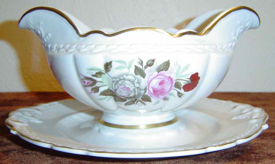 ROJ22 Gravy Boat with Attached Underplate by Royal Jackson-1