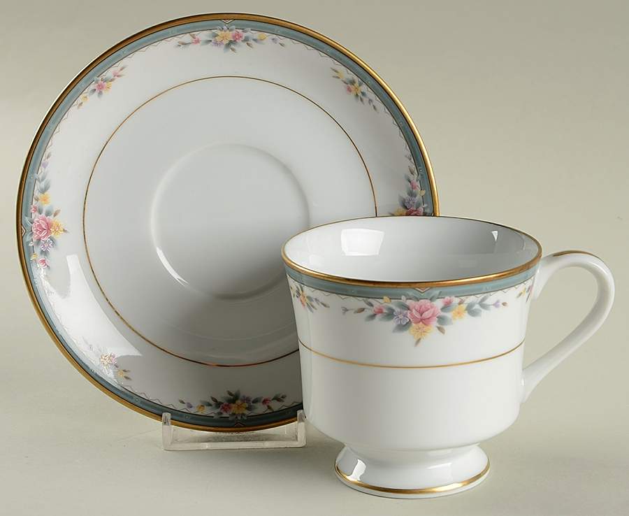 Ovation Footed Cup & Saucer Set by Royal Prestige-1