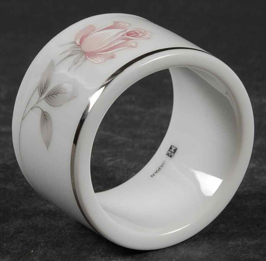 Rose Crest Napkin Ring by Royal Prestige-1