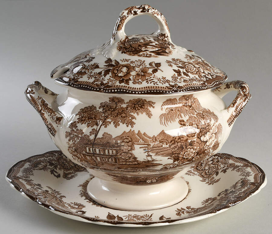 Tonquin Brown Small Tureen w/Lid & Underplate by Royal Staffordshire-1