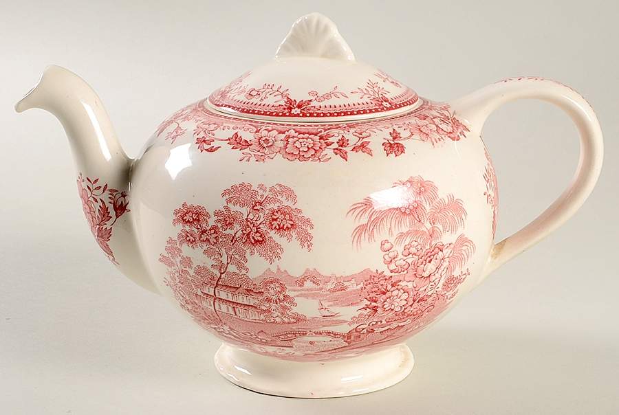 Tonquin Red Pink Teapot & Lid by Royal Staffordshire-1