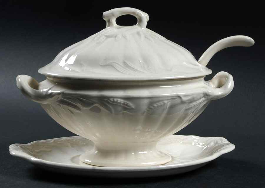 Wheat Sauce Boat & Lid & Underplate & Ladle by Arthur J Wilkinson-1