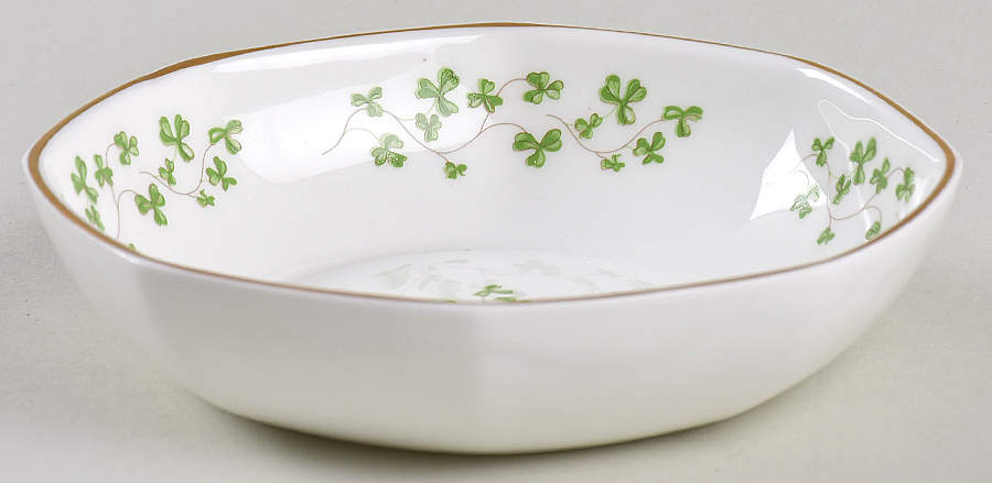 Trellis Shamrock (Ribbed, Fluted) Octagonal Sweet Meat by Royal Tara-1