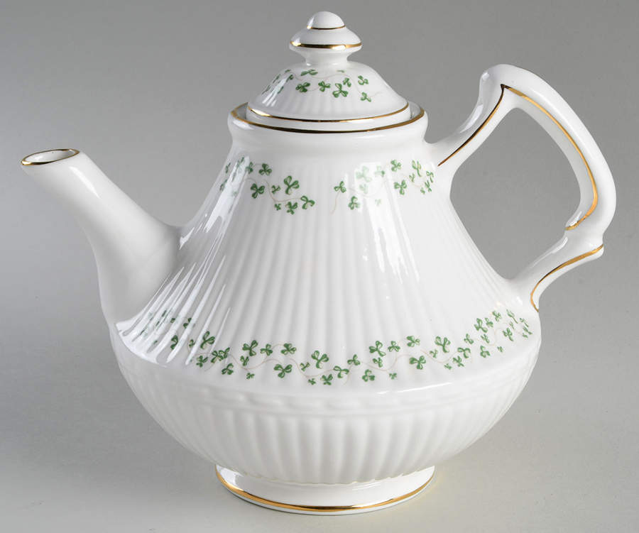 Trellis Shamrock (Ribbed, Fluted) Teapot & Lid by Royal Tara-1