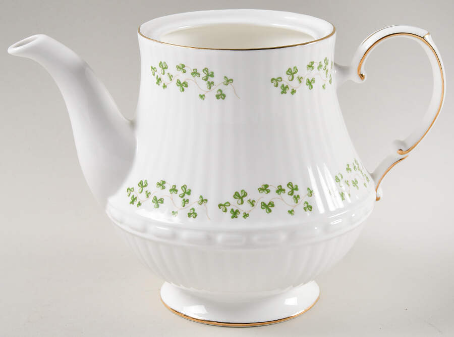 Trellis Shamrock (Ribbed, Fluted) Teapot No Lid by Royal Tara-1