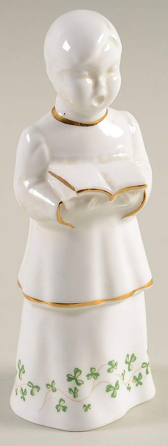 Trellis Shamrock (Ribbed, Fluted) Choir Boy Figurine by Royal Tara-1