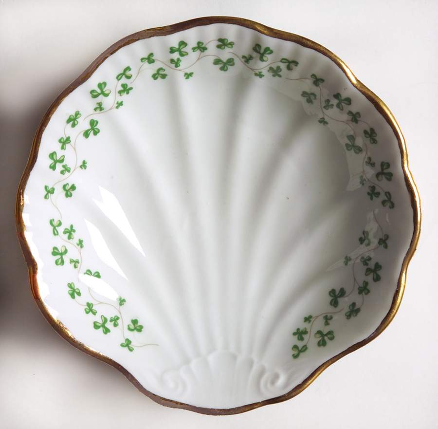 Trellis Shamrock (Ribbed, Fluted) Shell Shaped Dish by Royal Tara-1