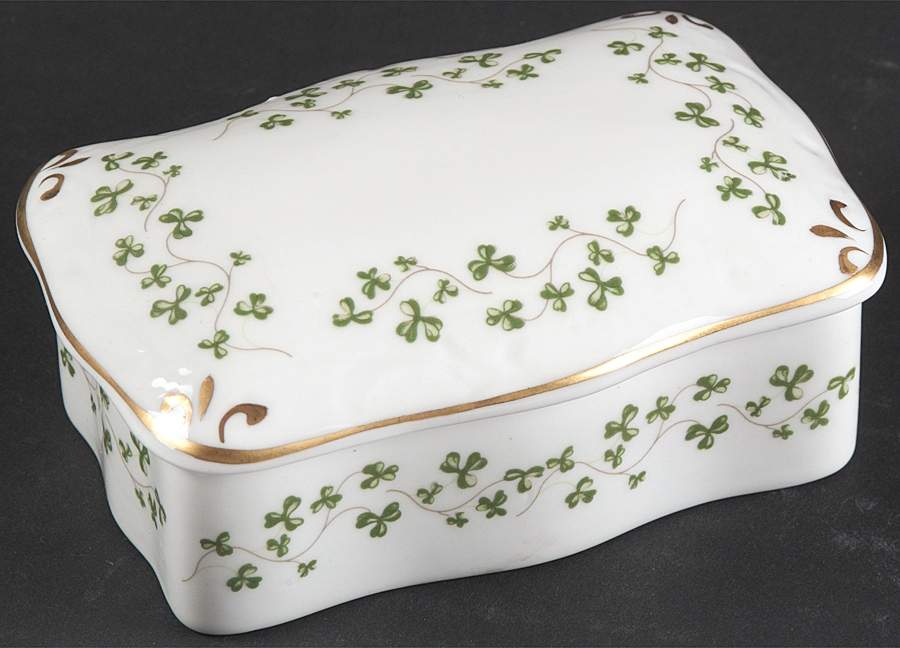 Trellis Shamrock (Ribbed, Fluted) Rectangular Box with Lid by Royal Tara-1
