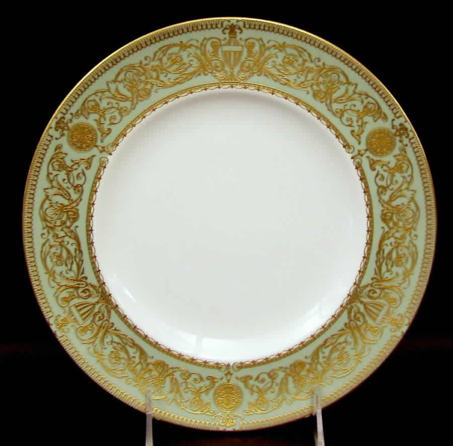 Balmoral Green Luncheon Plate by Royal Worcester-1