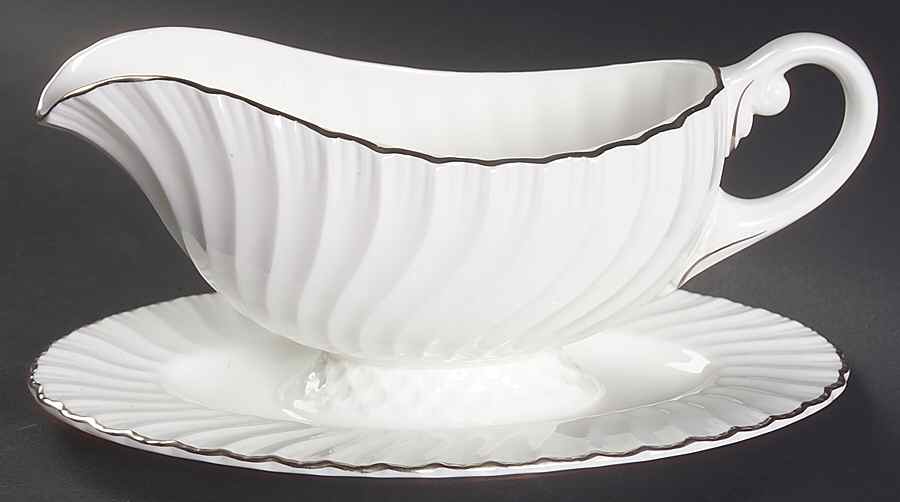 Engagement Gravy Boat with Attached Underplate by Royal Worcester-1