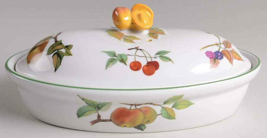 Evesham Vale 9" Oval Entree Dish & Lid by Royal Worcester-1