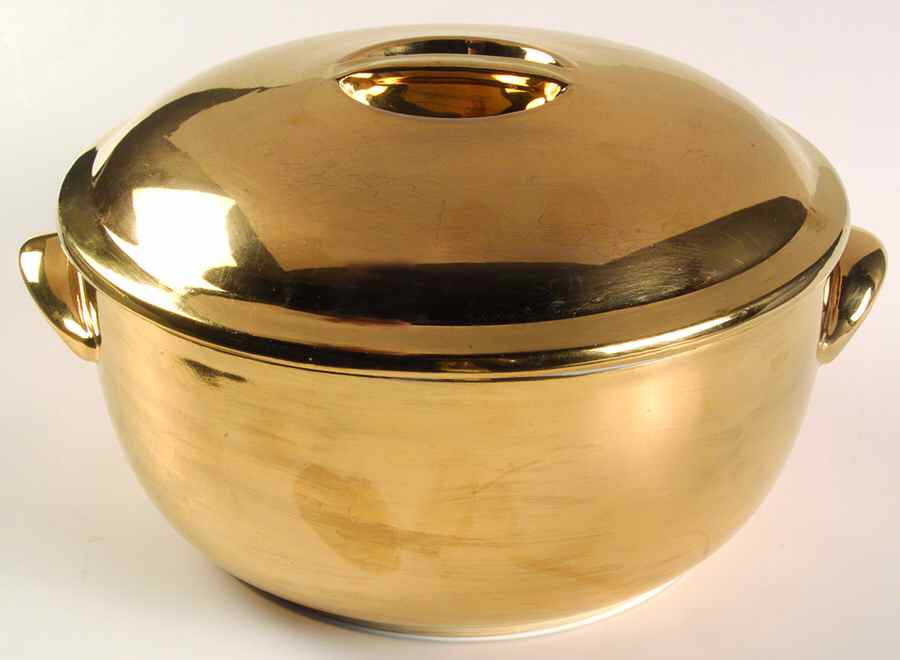 Lustre Gold 2.5 Qt Round Covered Casserole by Royal Worcester-1