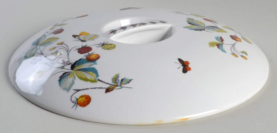 Strawberry Fair (Oven To Table, Bluetrim) Lid for 10" Round Entree Dish by Royal Worcester-1