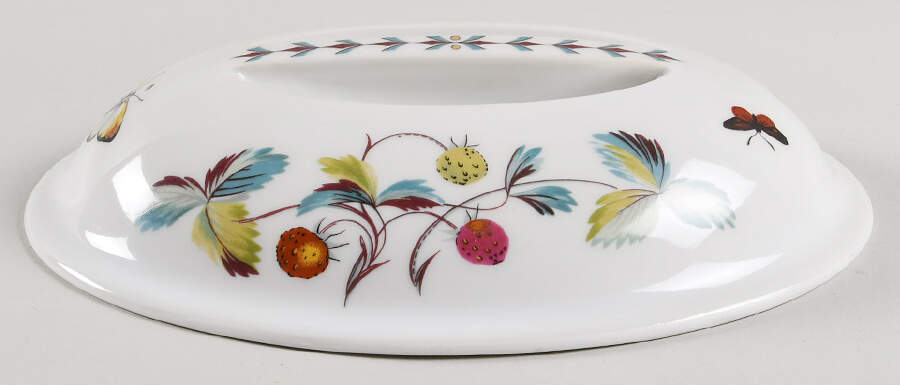 Strawberry Fair (Oven To Table, Bluetrim) Lid for 2 Quart Oval Covered Casserole by Royal Worcester-1