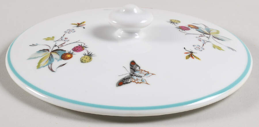 Strawberry Fair (Oven To Table, Bluetrim) Lid for 1.5 Qt Round Casserole by Royal Worcester-1