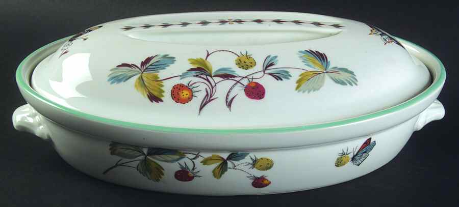 Strawberry Fair (Oven To Table, Bluetrim) 1.25 Quart Oval Covered Casserole by Royal Worcester-1