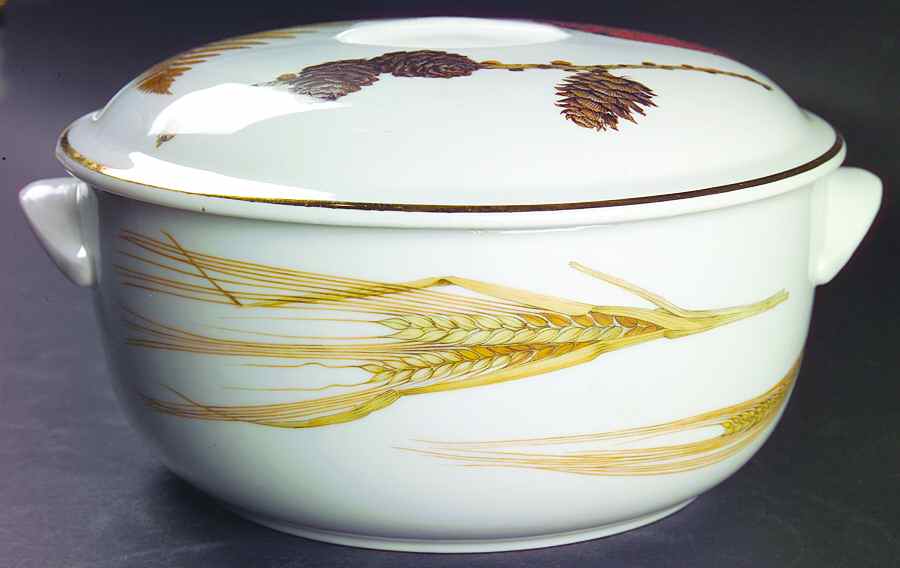 Wild Harvest (Gold Trim) 2.75 Qt Round Covered Casserole by Royal Worcester-1