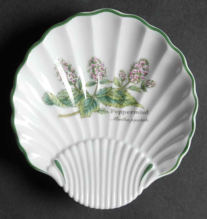 Worcester Herbs (Green Trim) Small Shell Shaped Dish by Royal Worcester-1