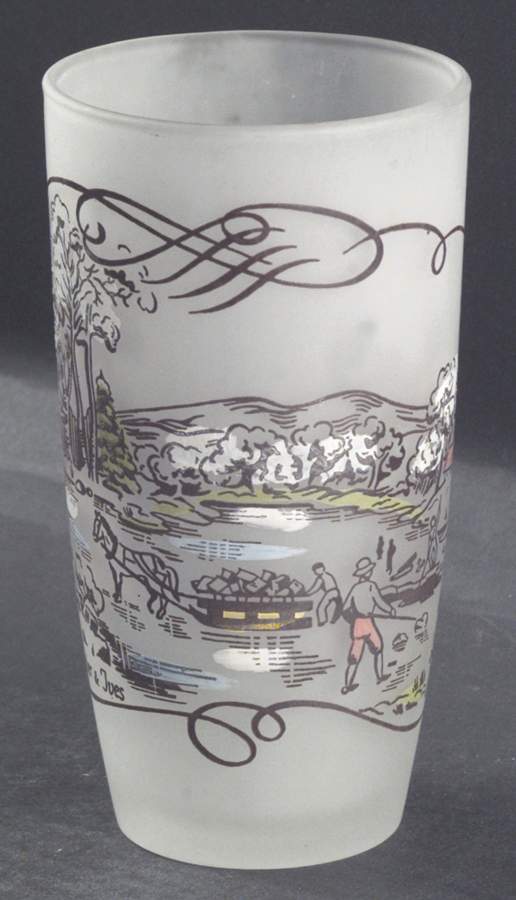 Currier and Ives Brown 12 Oz Glassware Tumbler by Royal (USA)-1