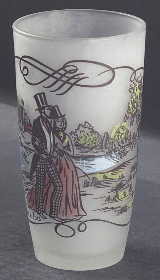 Currier and Ives Brown 12 Oz Glassware Tumbler by Royal (USA)-1