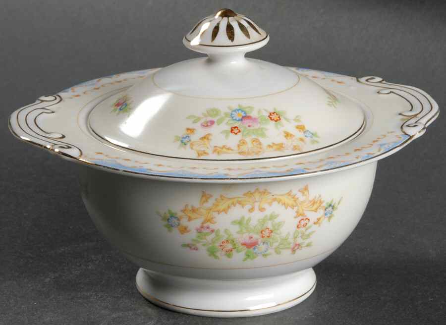 Batavia (Japan) Sugar Bowl & Lid by Royal York (Japan)-1