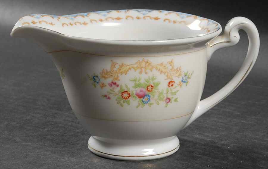 Batavia (Japan) Creamer by Royal York (Japan)-1