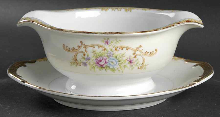 RNW4 Gravy Boat with Attached Underplate by Renwick (Japan)-1